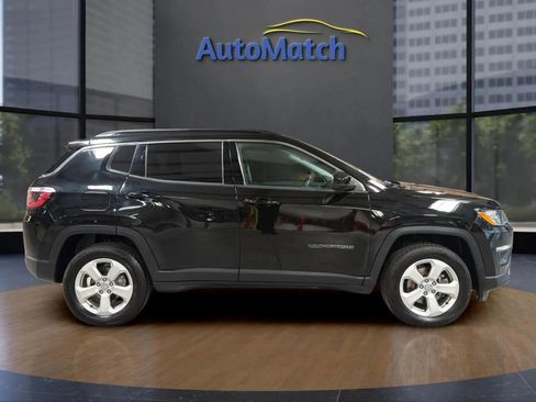 Used 2020 Jeep Compass Latitude w/ Cold Weather Group AWD/4WD image 13