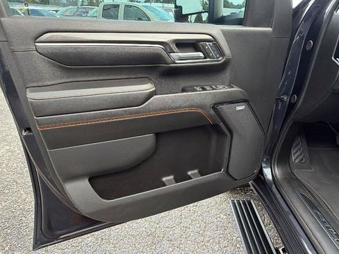 Used 2024 GMC Sierra 2500 AT4 w/ AT4 Premium Plus Package AWD/4WD image 15