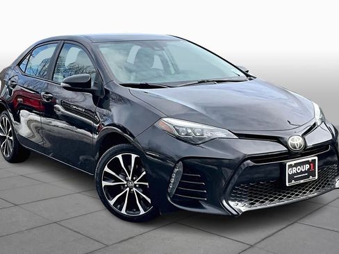 Used 2018 Toyota Corolla SE image 2
