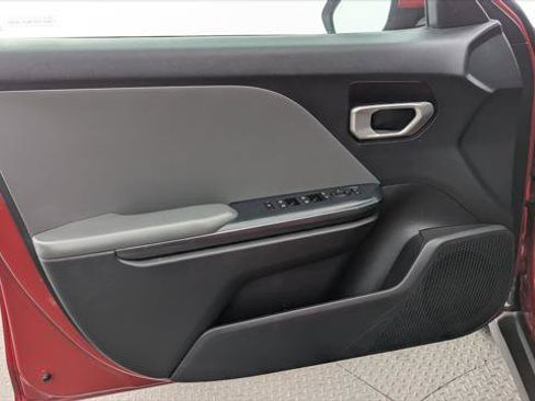 Used 2025 Kia K4 FWD image 13