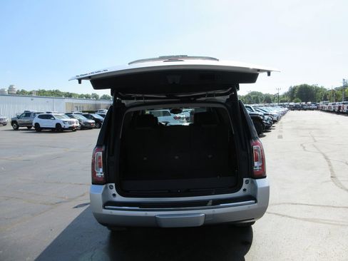 Used 2015 GMC Yukon Denali AWD/4WD image 8