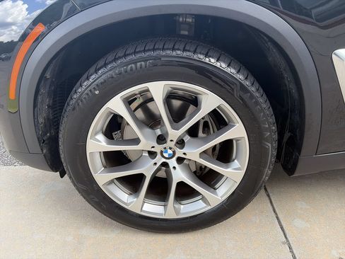 Used 2024 BMW X5 xDrive40i w/ Premium Package AWD/4WD image 13