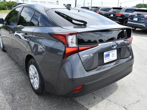 Used 2022 Toyota Prius LE FWD image 8