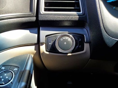 Used 2017 Ford Explorer 4WD image 18