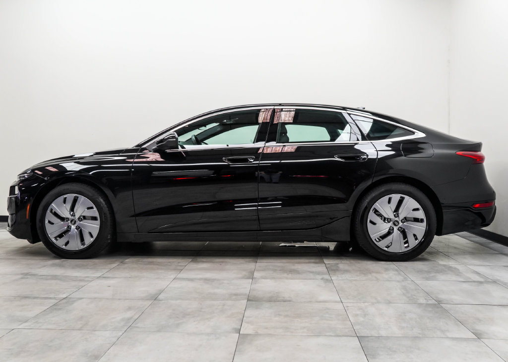 Used 2025 Audi A6 e-tron Premium w/ Ultra Package RWD image 9