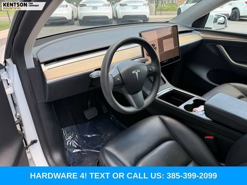 Used 2023 Tesla Model Y Long Range AWD/4WD image 23