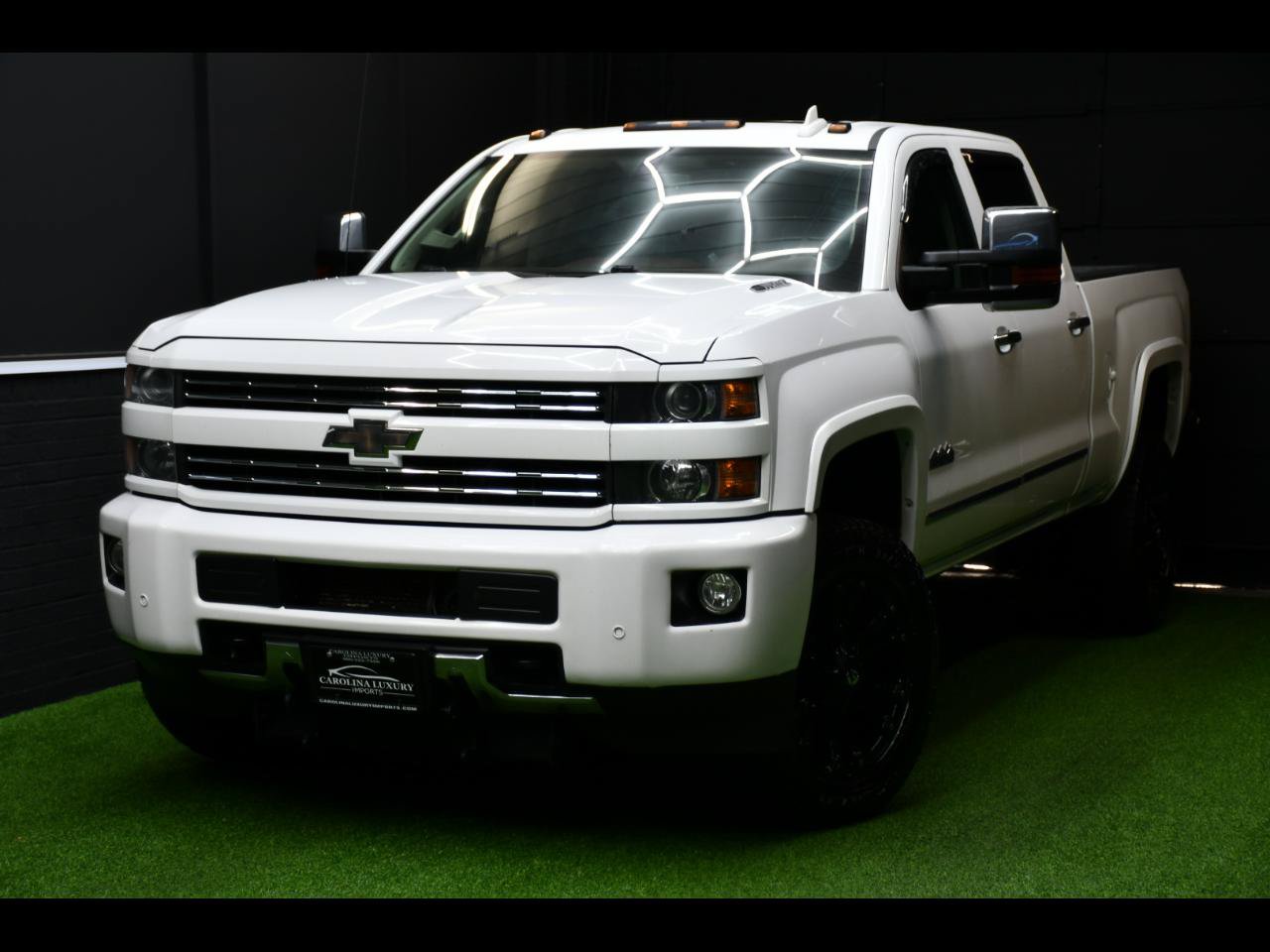 Used 2015 Chevrolet Silverado 2500 High Country AWD/4WD image 1