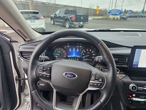 Used 2020 Ford Explorer Limited image 10