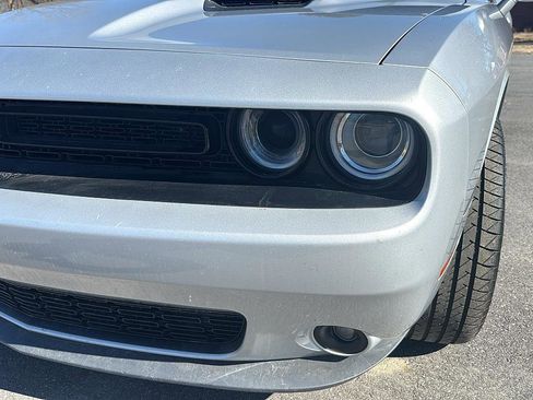 Used 2020 Dodge Challenger SXT w/ Blacktop Package image 10