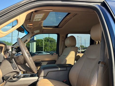 Used 2015 Ford F250 Lariat w/ Lariat Ultimate Package AWD/4WD image 92