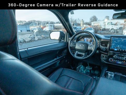 Used 2024 Ford Expedition Limited image 18