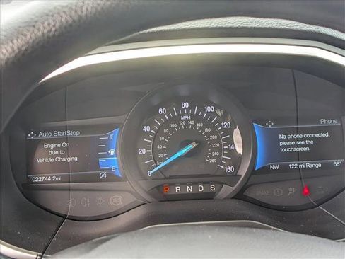 Used 2021 Ford Edge SE image 30