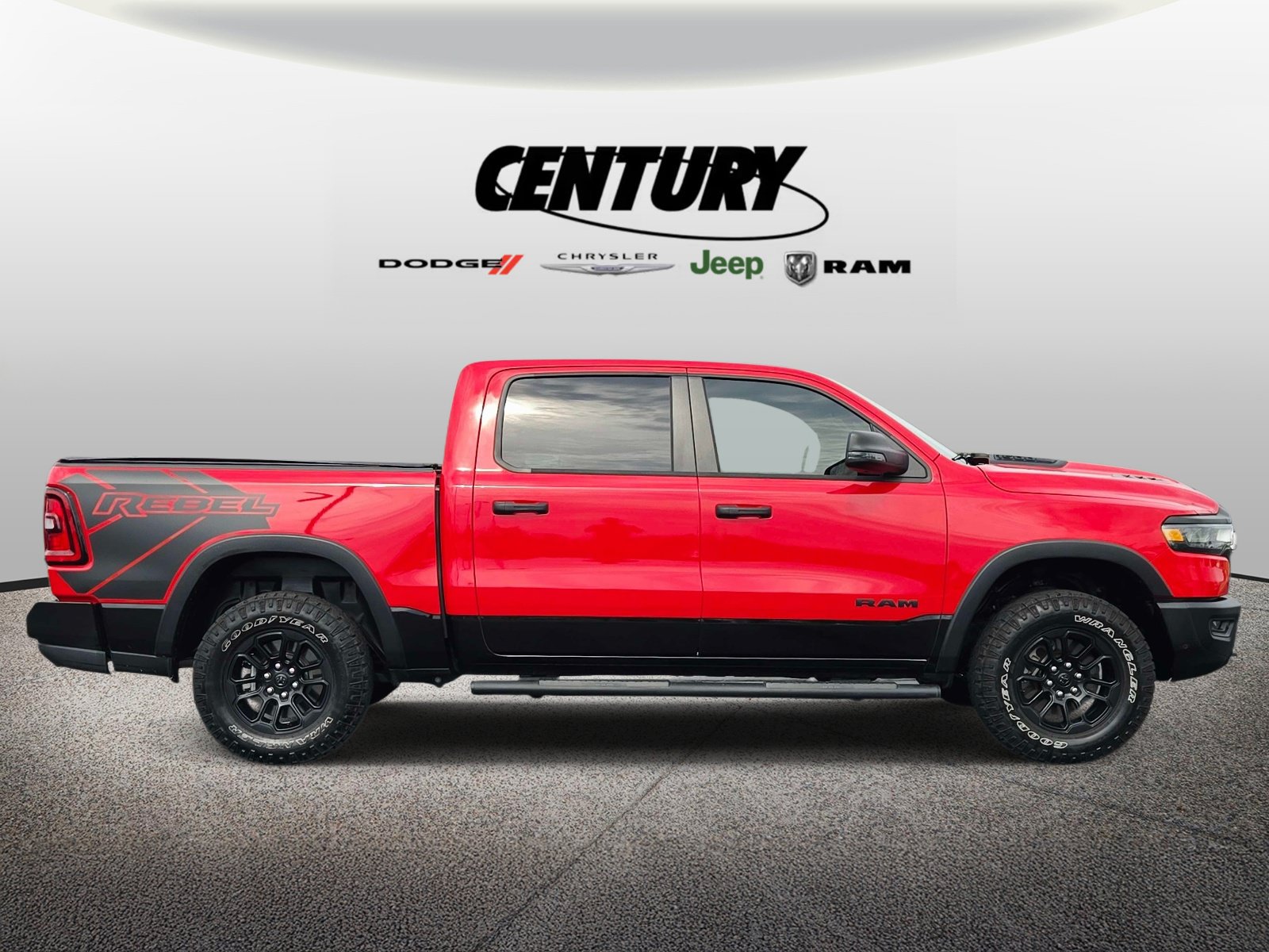 Used 2025 RAM 1500 Rebel w/ Rebel Level 1 Equipment Group AWD/4WD image 2