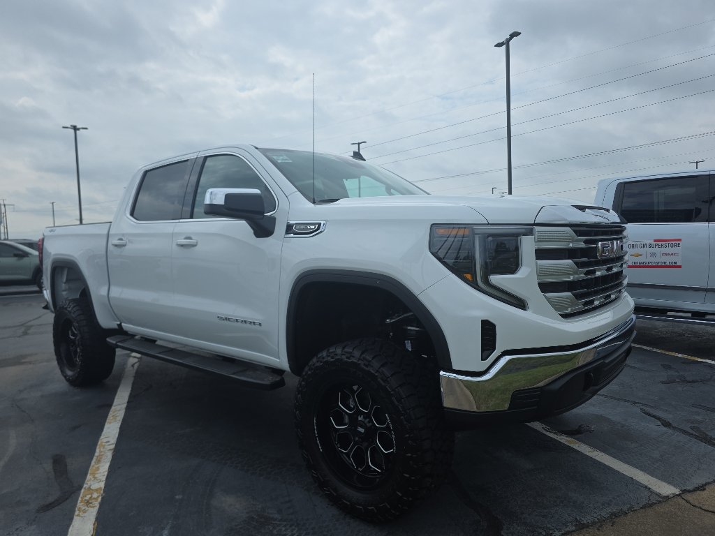 New 2026 GMC Sierra 1500 SLE AWD/4WD image 1
