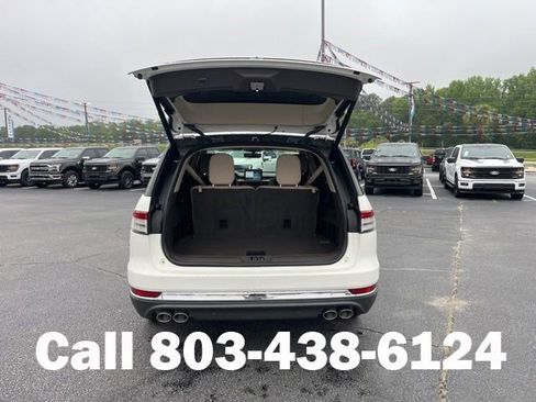 Used 2023 Lincoln Aviator 2WD w/ Premium Package image 31