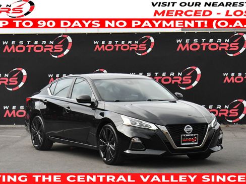 Used 2021 Nissan Altima 2.5 SR image 1