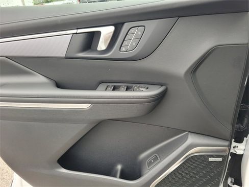 New 2026 Buick Enclave Sport Touring w/ Power Package image 23