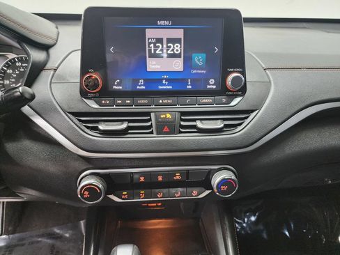 Used 2021 Nissan Altima 2.5 SR FWD image 18