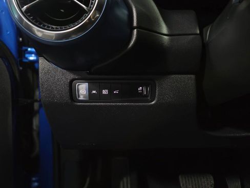 Used 2024 Chevrolet Equinox EV LT image 27