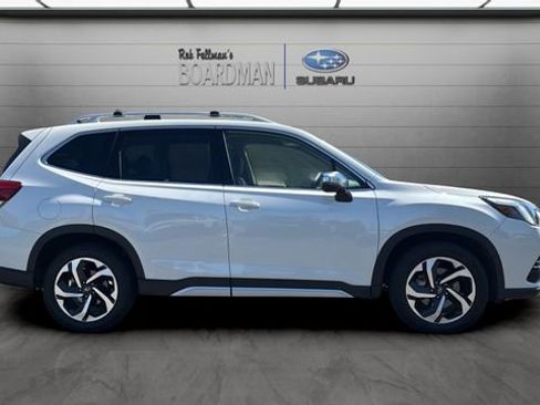 Used 2022 Subaru Forester Touring AWD/4WD image 3