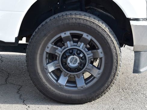 Used 2022 Ford F250 XLT w/ FX4 Off-Road Package image 4