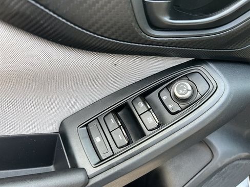Used 2019 Subaru Crosstrek 2.0i w/ Eyesight System AWD/4WD image 17