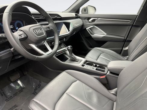 Used 2025 Audi Q3 2.0T Premium image 10