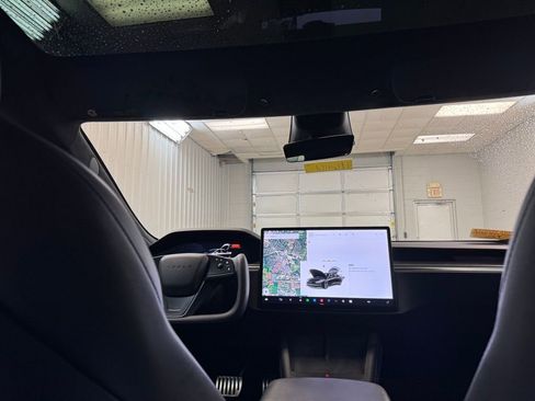 Used 2021 Tesla Model S Plaid image 21