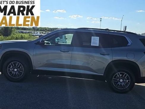 Used 2025 GMC Acadia Elevation FWD image 5