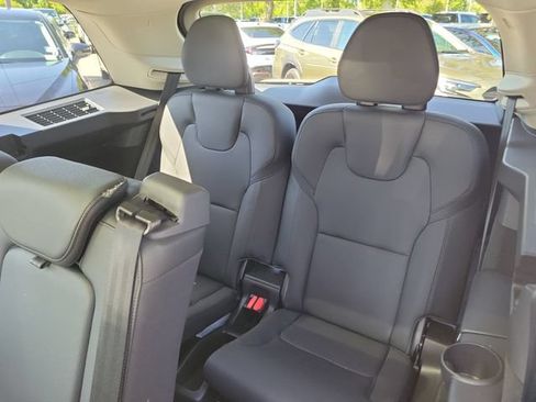 Used 2024 Volvo XC90 B5 Plus AWD/4WD image 16