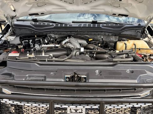 Used 2021 Ford F350 XLT w/ XLT Premium Package AWD/4WD image 11