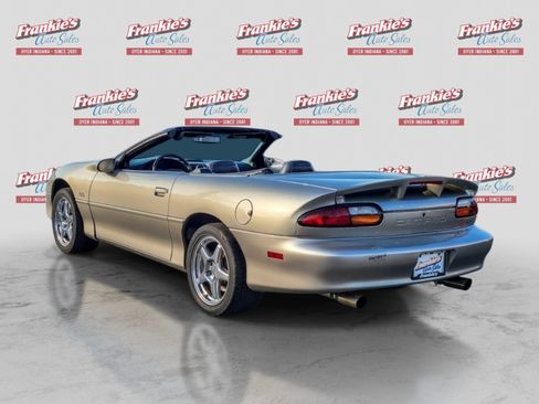 Used 2000 Chevrolet Camaro Z28 w/ SS Performance/Appearance Pkg RWD image 3