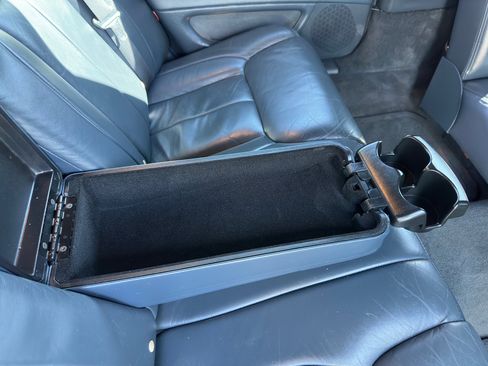 Used 2009 Cadillac DTS Limousine image 36