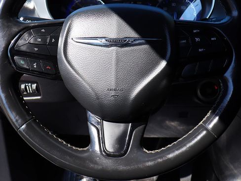 Used 2020 Chrysler Pacifica Touring w/ S Appearance Package FWD image 59