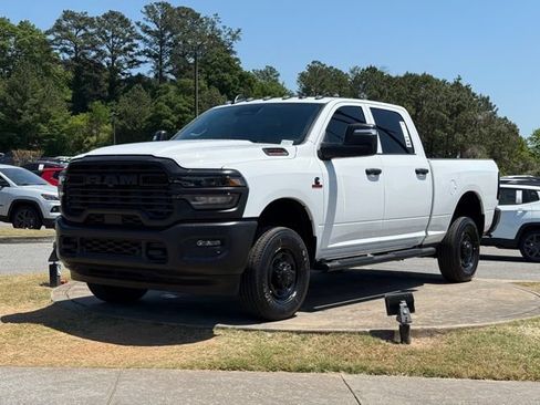 New 2026 RAM 2500 Tradesman AWD/4WD image 3