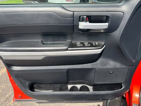 Used 2018 Toyota Tundra Limited w/ Limited Premium Package AWD/4WD image 34