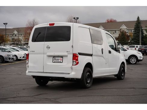 Used 2018 Nissan NV200 SV w/ Navigation Package image 3