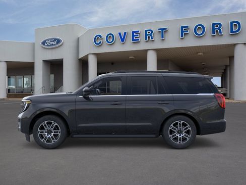 New 2026 Ford Expedition Active RWD image 3