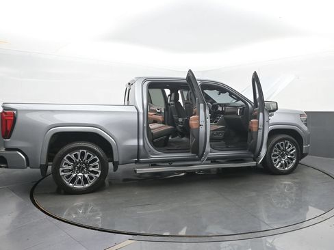 Used 2025 GMC Sierra 1500 Denali Ultimate AWD/4WD image 57