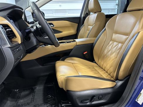 Used 2023 Nissan Rogue Platinum w/ Platinum Premium Package image 17