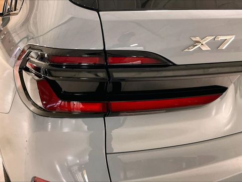 New 2026 BMW X7 xDrive40i image 14