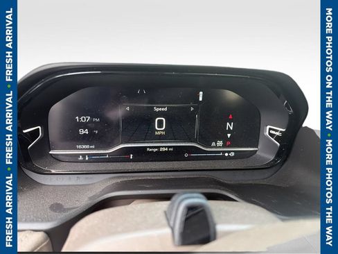 Used 2023 GMC Yukon Denali w/ Advanced Technology Package AWD/4WD image 1