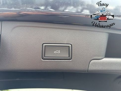 New 2026 Volkswagen Atlas Cross Sport SE image 23