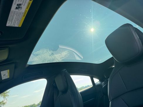 New 2025 Porsche Taycan image 19