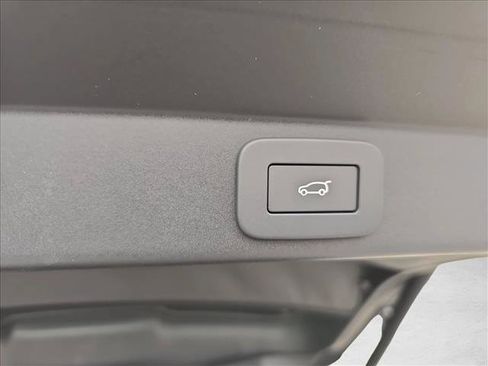 New 2026 Land Rover Range Rover Sport SE AWD/4WD image 13