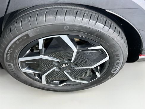 Used 2024 Hyundai Ioniq 5 SEL RWD image 11