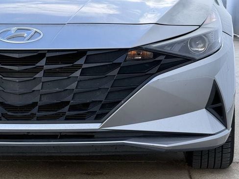 Used 2022 Hyundai Elantra SEL image 7