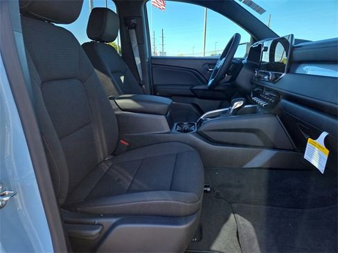 New 2026 Chevrolet Colorado LT image 15