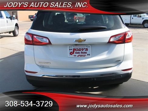 Used 2018 Chevrolet Equinox LS image 27