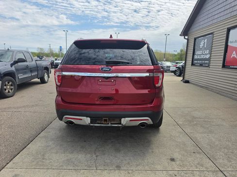 Used 2016 Ford Explorer XLT w/ Equipment Group 202A AWD/4WD image 7